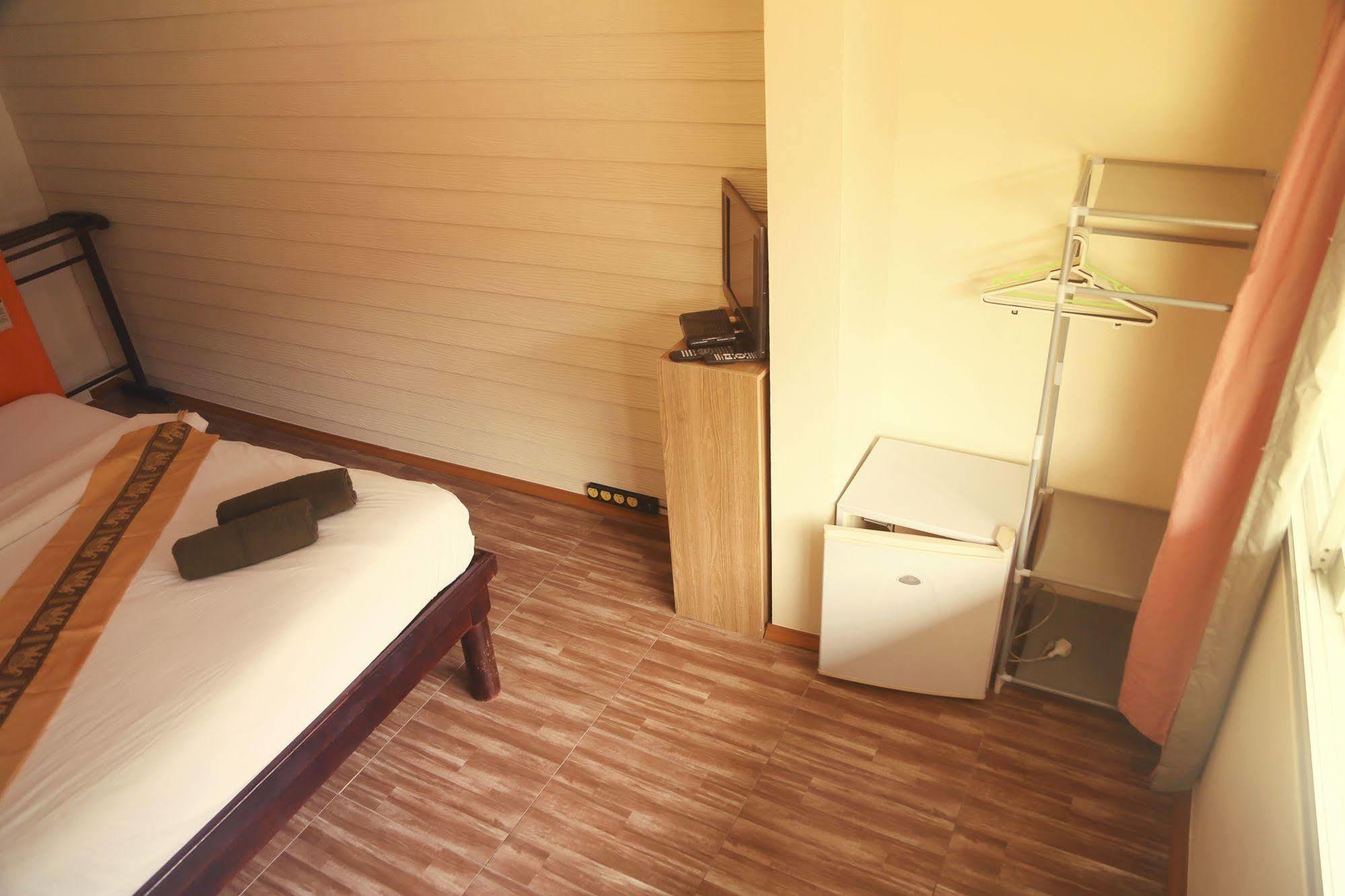 Boondaree Home Resort カタビーチ エクステリア 写真