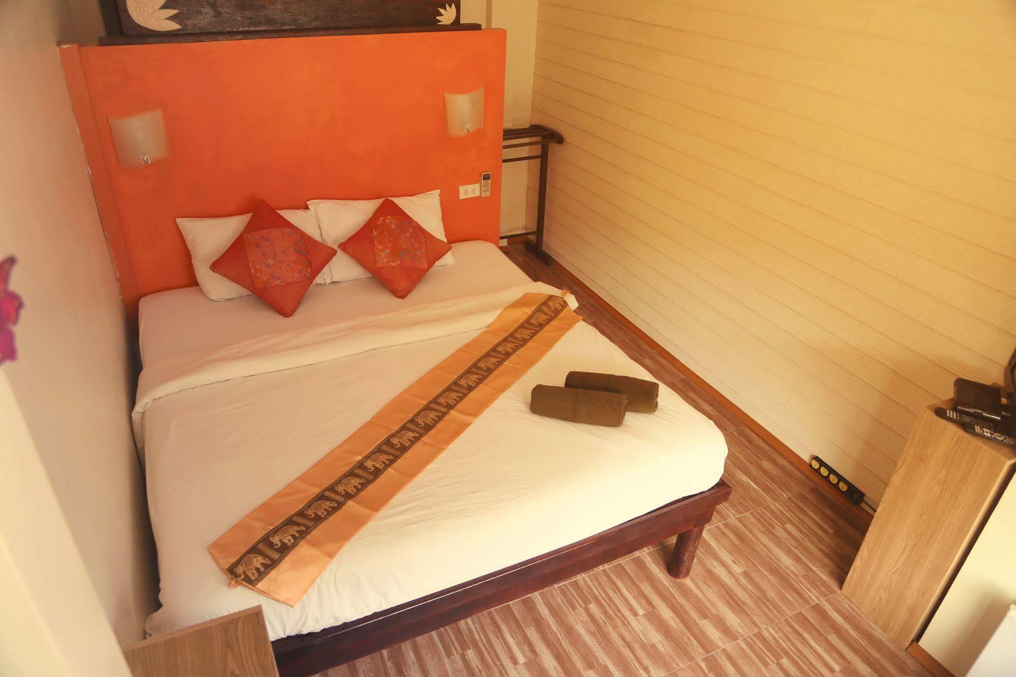 Boondaree Home Resort カタビーチ エクステリア 写真